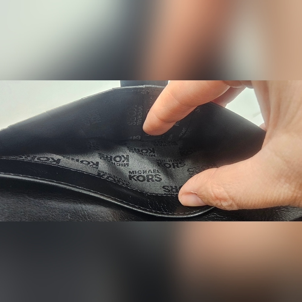 Michael Kors Rare Style Fulton Flap Black Continental Leather Bifold Wallet NWT - Picture 13 of 16